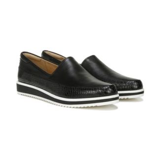 Naturalizer slip-ons